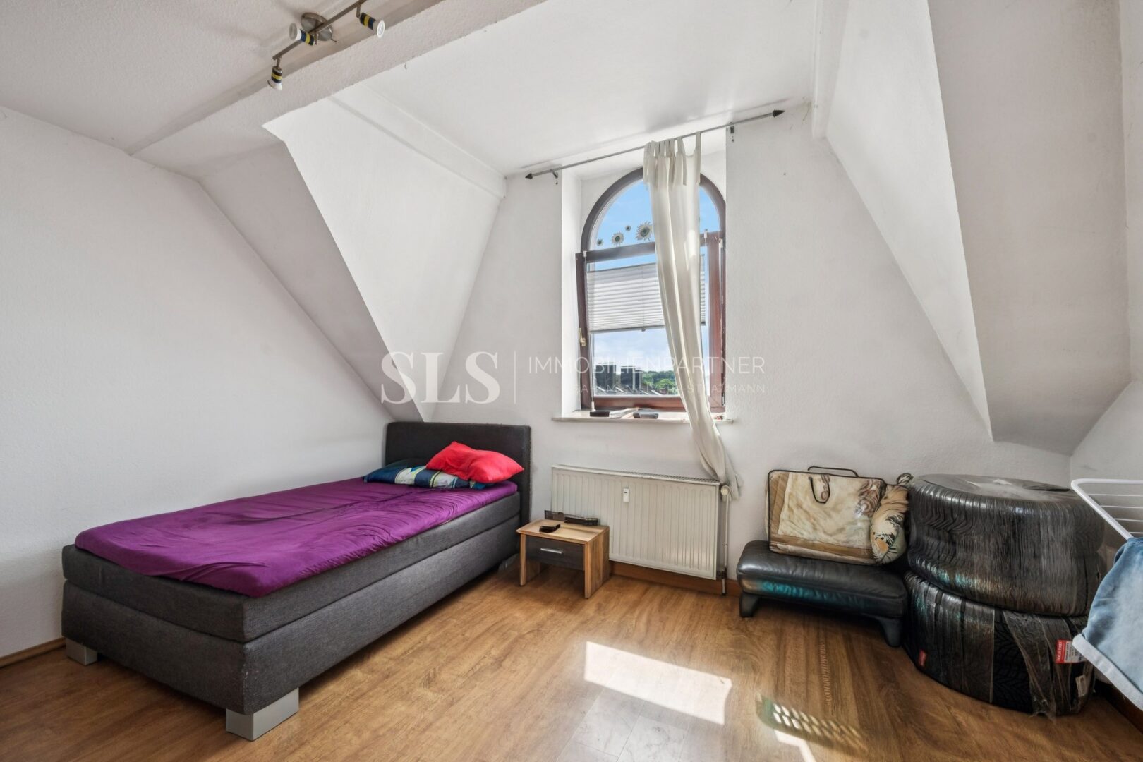 DG rechts Schlafzimmer