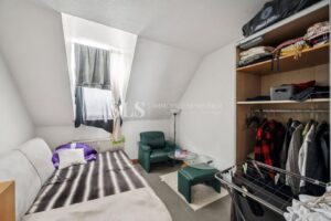 DG mitte Wohn-Schlafzimmer