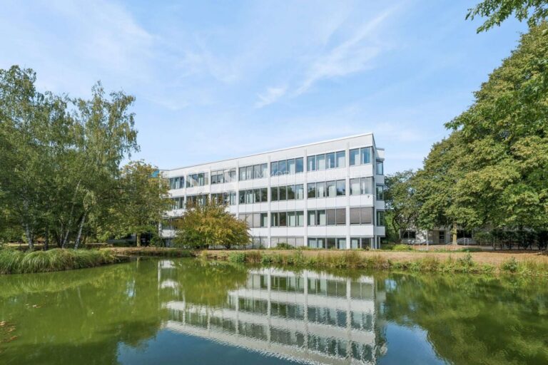 Außenansicht Verwaltungsgebäude