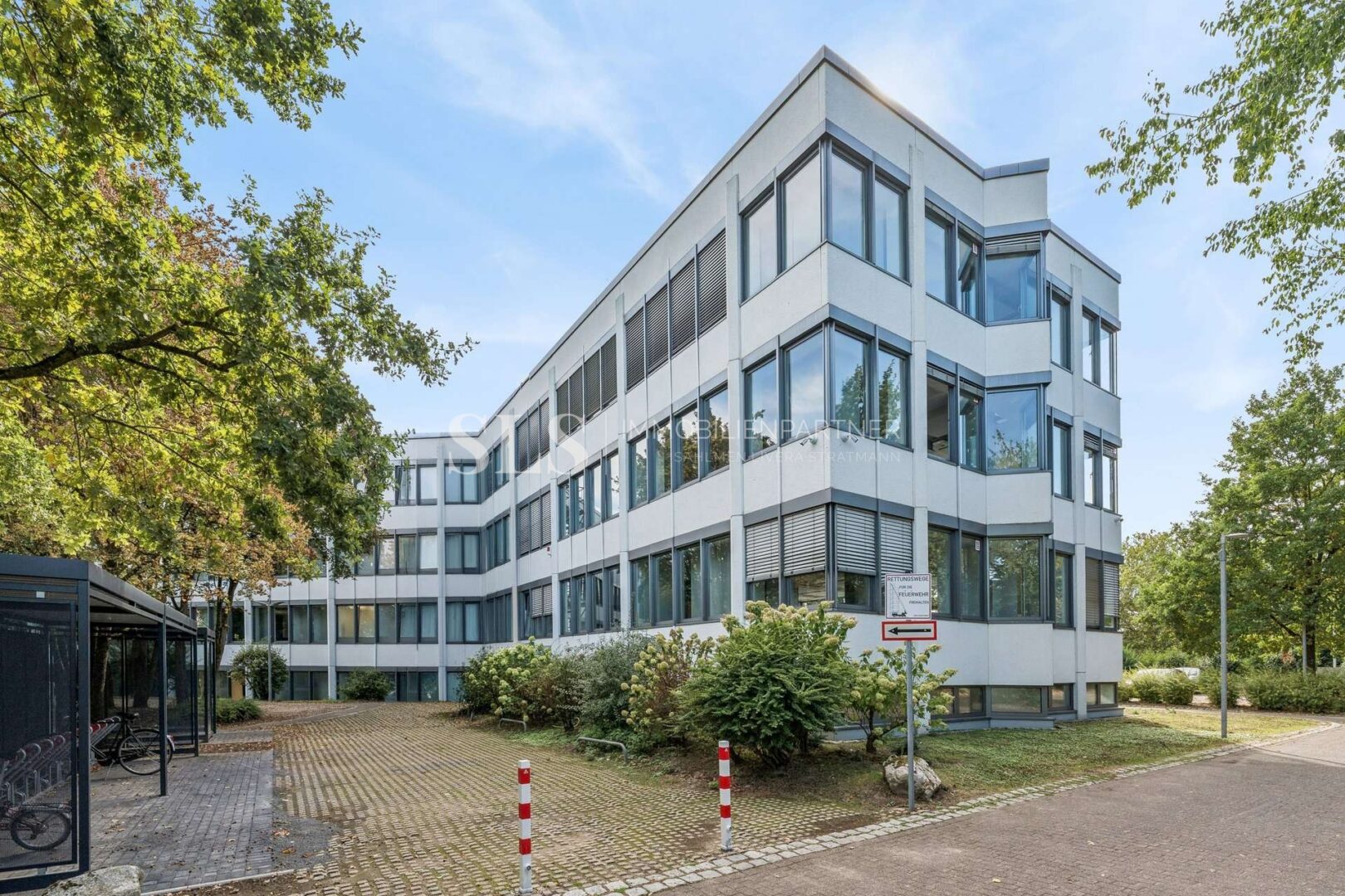 Außenansicht Verwaltungsgebäude