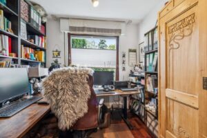 Arbeitszimmer