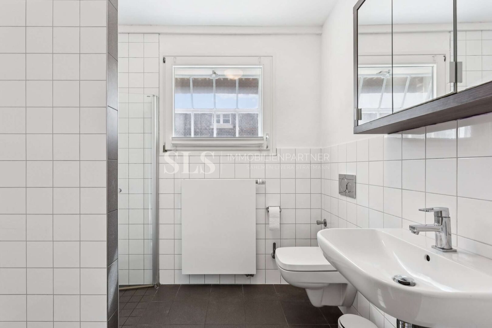 Badezimmer 13c