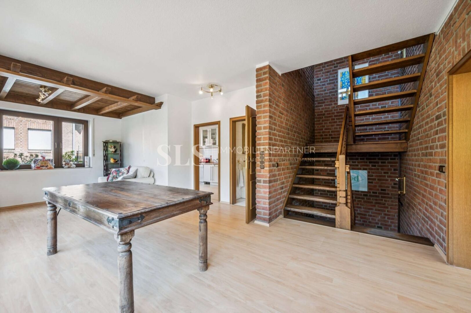Wohnbereich mit Treppe