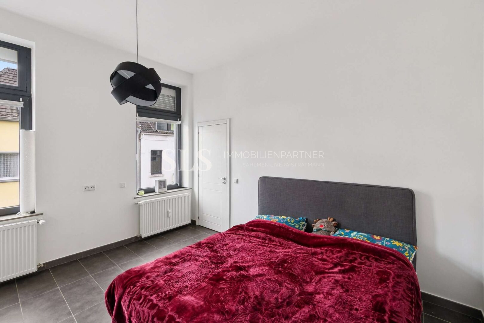 Schlafzimmer 3 OG.
