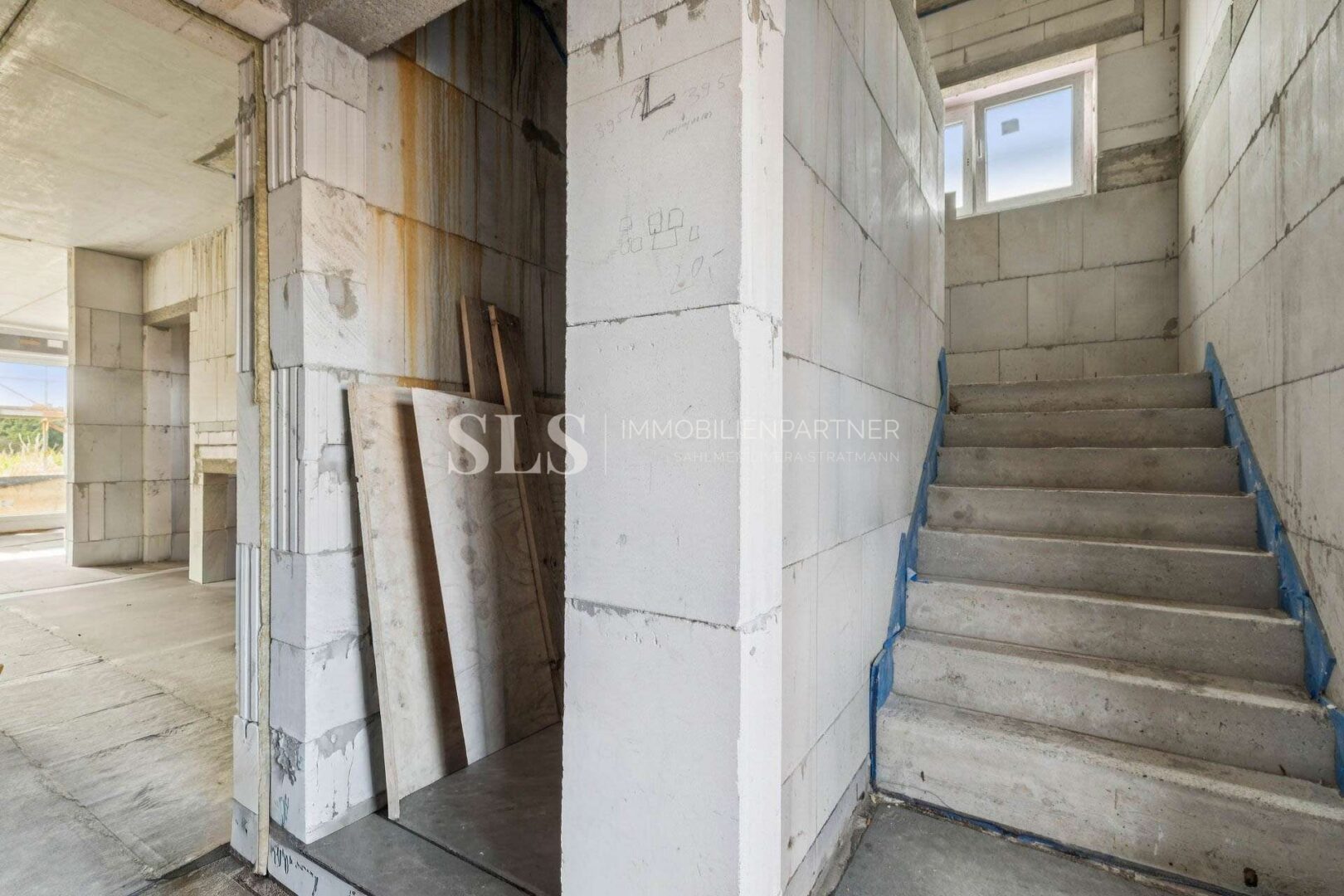 Treppenaufgang EG zur Einliegerwohnung