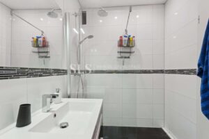 Badezimmer 1.OG